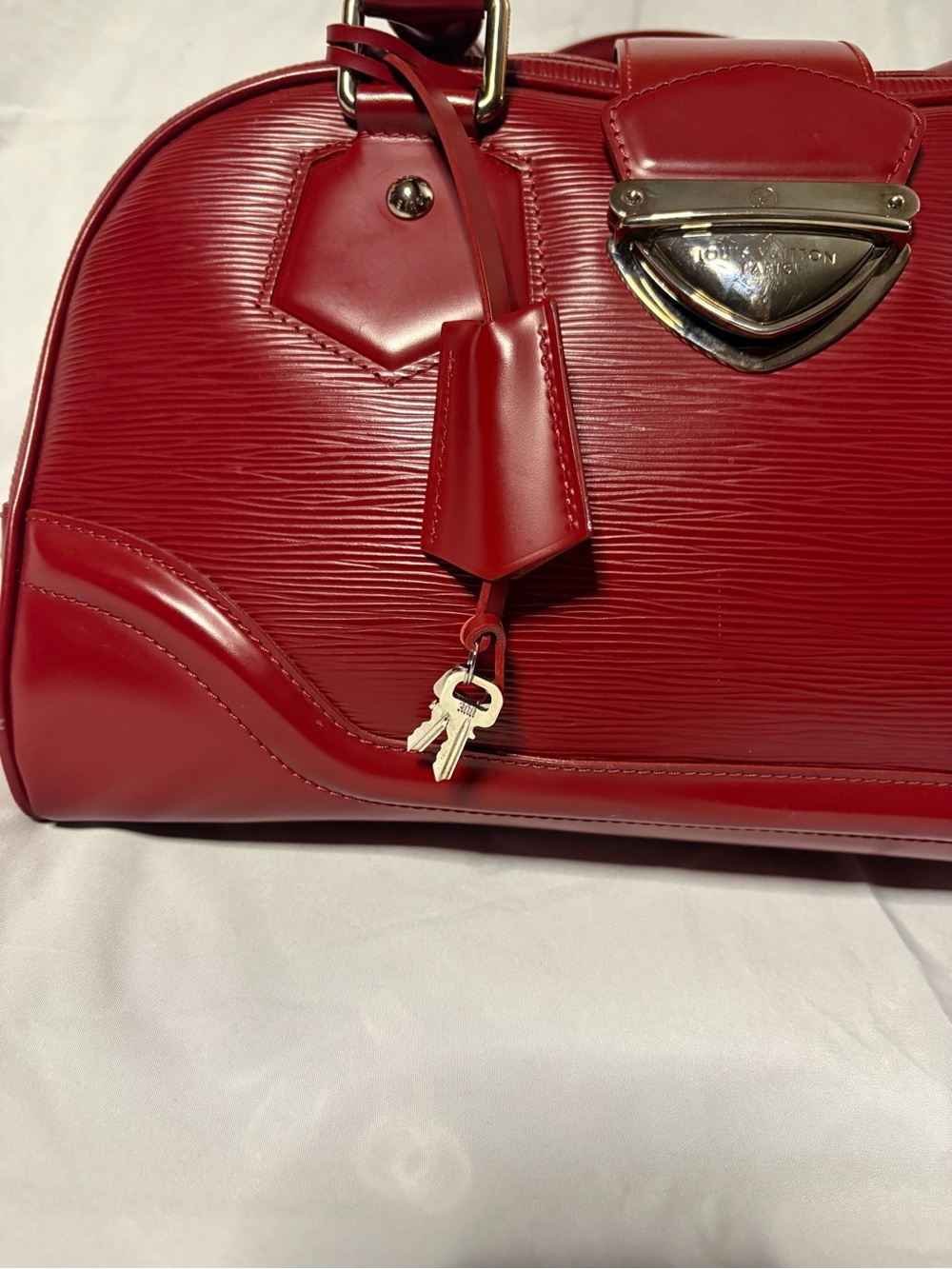 β¨ Authentic Louis Vuitton Bowling Montaigne GM β Epi Leather in Red/Carmine - Picture 6 of 17